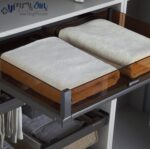 جای البسه ریلی با دیواره شیشه ای داخل کمد لباس آرام‌بند یونی‌هاپر ws4128