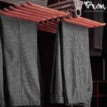 رک جای شلوار سقفی دو طرفه رنگ موکا قرمز فرنچ استایل فانتونی j902