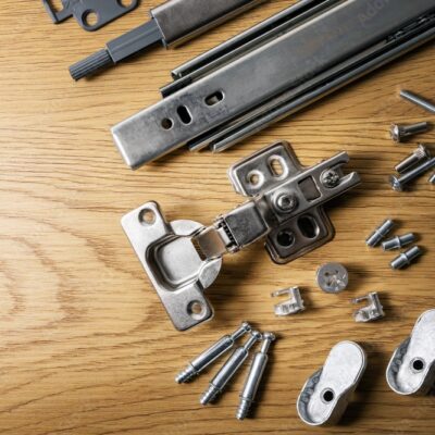 یراق و اتصالات