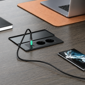 پریز توکار کابینتی ملونی ۱۰۱۷۲ مدل Torino با شارژر Usb و TypeC